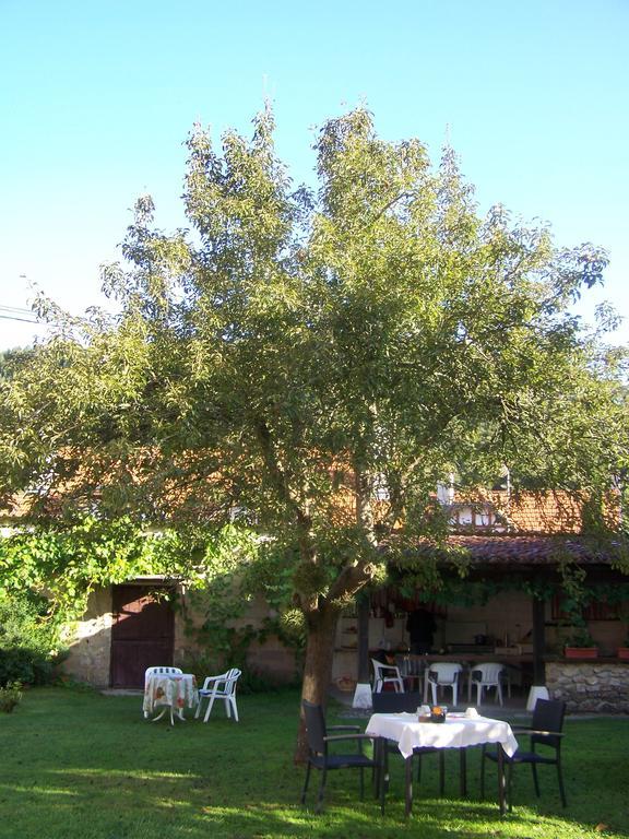Posada De Muno Muñorrodero Buitenkant foto