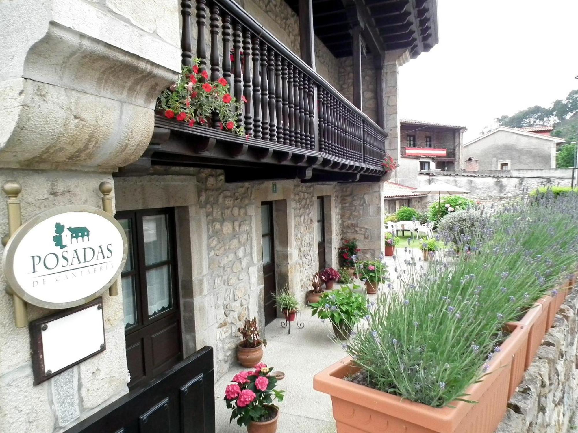 Posada De Muno Muñorrodero Buitenkant foto
